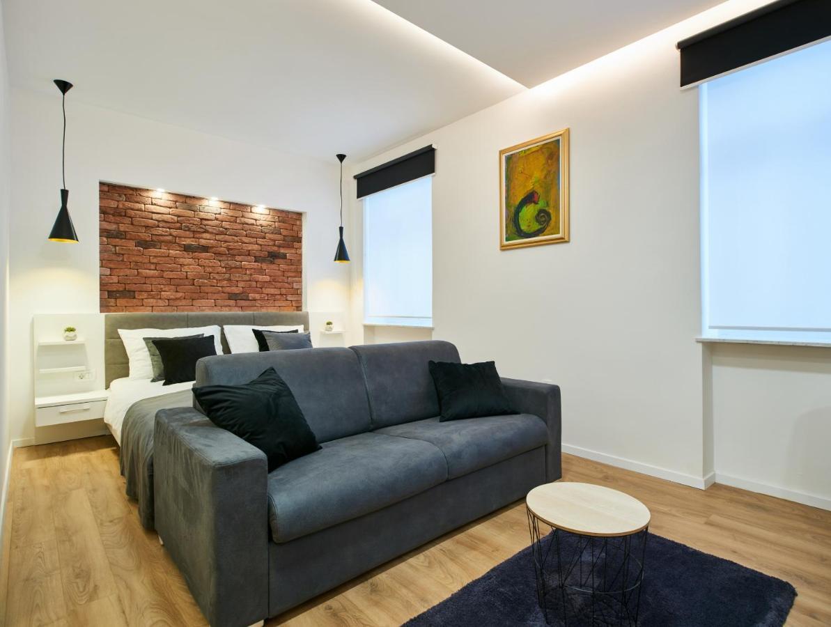 Bed Of Roses Apt 1, Luxury, Designer Decorated 萨格勒布 外观 照片