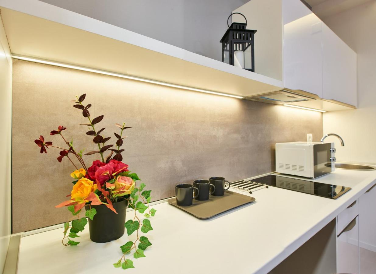 Bed Of Roses Apt 1, Luxury, Designer Decorated 萨格勒布 外观 照片
